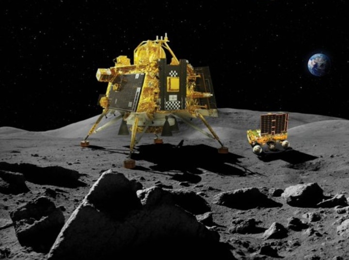 chandrayaan-3:-जब-चंद्रयान-3-के-लैंडर-मॉड्यूल-से-चंद्रयान-2-के-ऑर्बिटर-ने-कहा-‘स्वागत-है-दोस्त.’,-isro-ने-दिया-लेटेस्ट-अपडेट