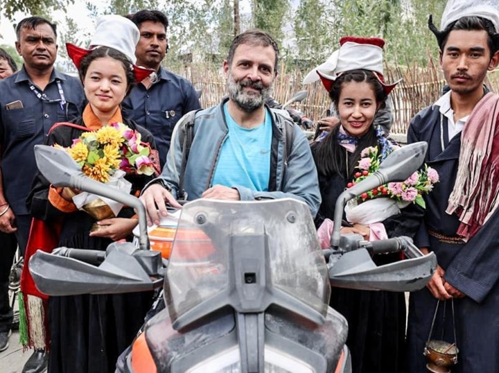 rahul-gandhi-ladakh-visit:-बाइक-राइड,-बच्चों-के-साथ-मस्ती…-लद्दाख-में-दिखा-राहुल-गांधी-का-अलग-अंदाज,-देखें-तस्वीरें