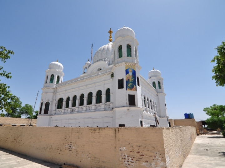 पाकिस्तान-के-मंदिरों-और-गुरुद्वारों-के-अब-घर-बैठे-कर-सकेंगे-दर्शन,-ईटीपीबी-शुरू-करेगी-‘वर्चुअल-टूर’-की-सुविधा