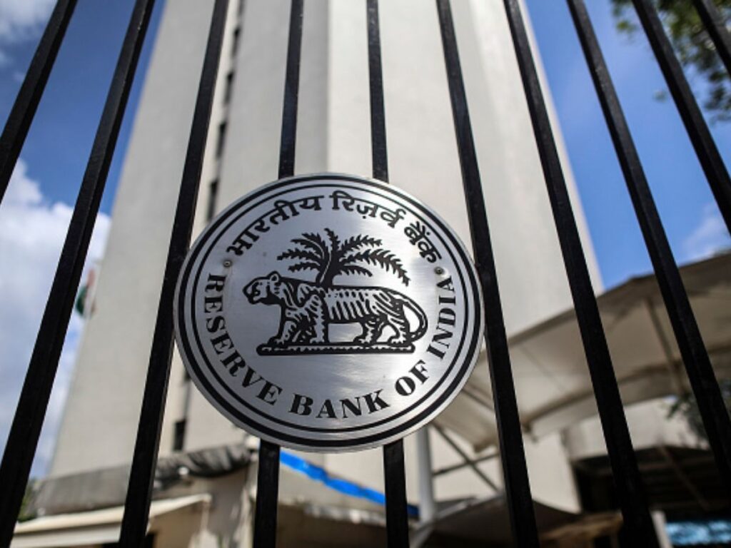 rbi-decision:-रिजर्व-बैंक-ने-को-ऑपरेटिव-बैंकों-के-लिए-निकाला-नया-नियम,-नाम-बदलने-से-पहले-लेनी-होगी-मंजूरी