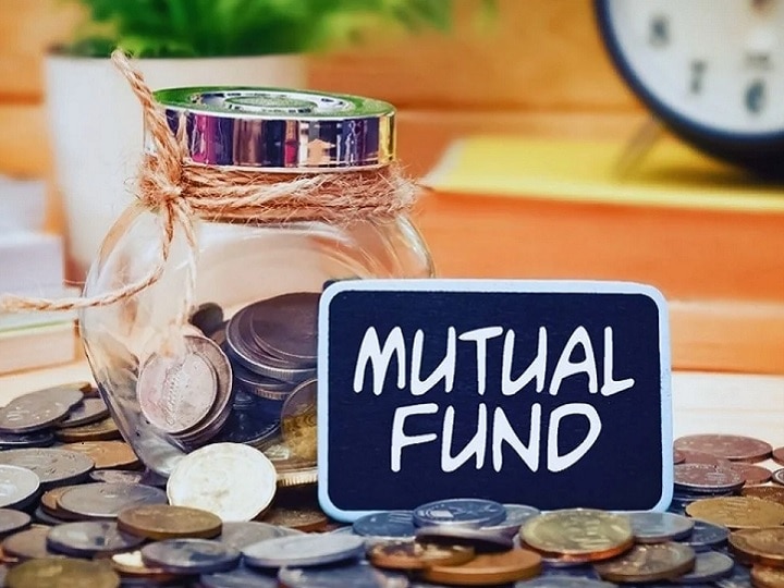 mid-small-cap-funds:-रिटेल-इन्वेस्टर्स-के-लिए-क्यों-बेहतर-माने-जाते-हैं-मिड-और-स्मॉल-कैप-फंड?-ये-हैं-प्रमुख-वजहें