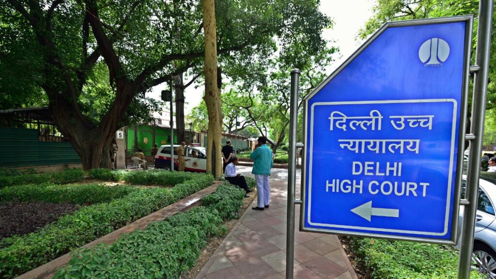 delhi-high-court:-‘भगवान-शिव-को-हमारी-सुरक्षा-की-जरूरत-नहीं’,-दिल्ली-हाई-कोर्ट-ने-अवैध-शिव-मंदिर-गिराने-को-लेकर-क्यों-कहा-ऐसा?